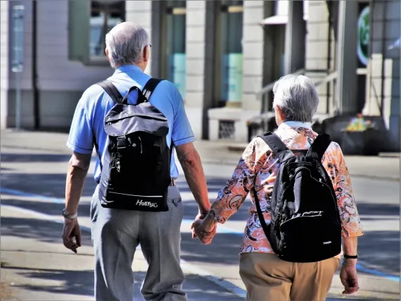 Zapraszają seniorów na niezwykłą, dwudniową wycieczkę. Za darmo  - Zdjęcie główne